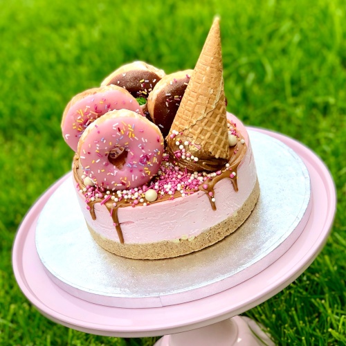 doughnut_customised_cheesecake.jpeg