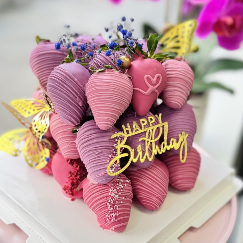 Birthday Cake Strawberries Dipped in Chocolate
